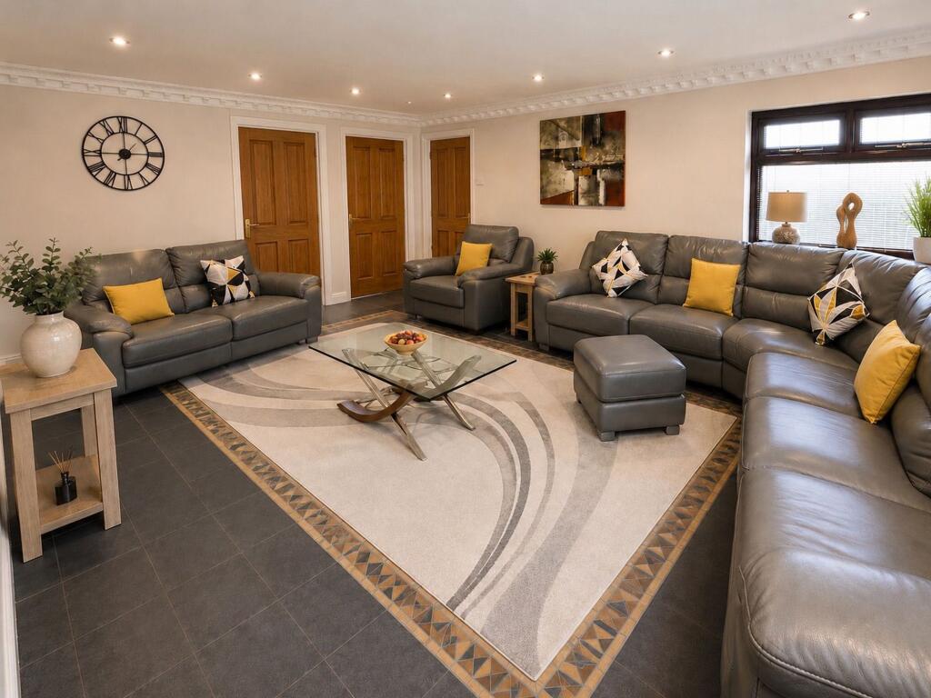 House in Cefn Hengoed, Gelligaer - View 3