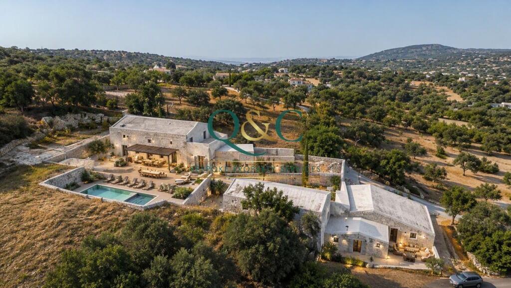 Main image of property: Algarve, Santa Bárbara de Nexe