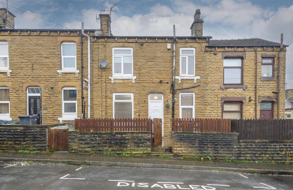 Main image of property: 116, Brooke Street, Brighouse, HD6 3DU
