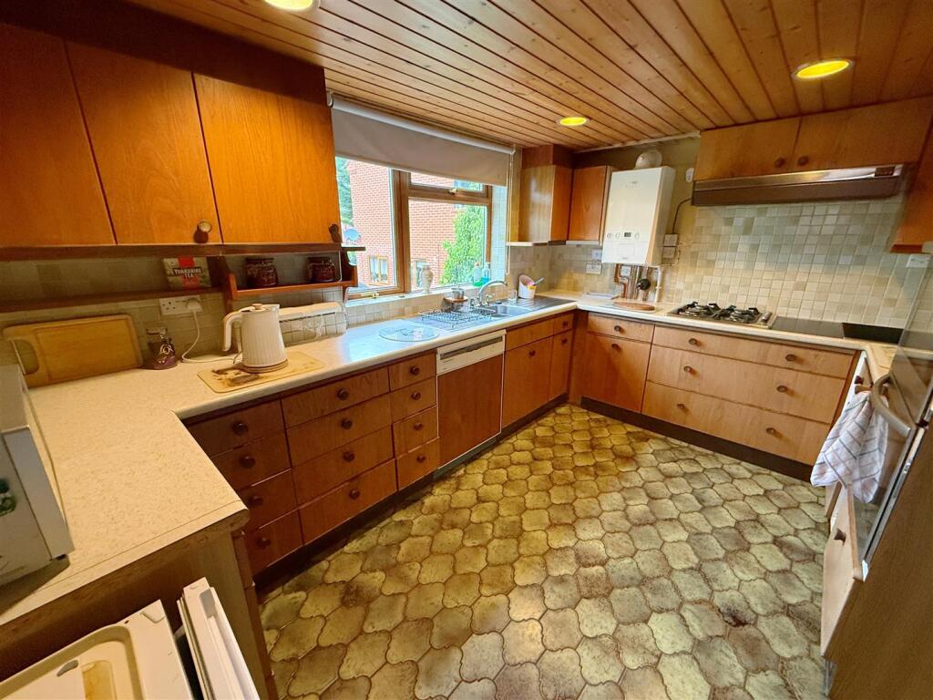 House in Stratford-on-Avon, Stratford-upon-Avon - View 5