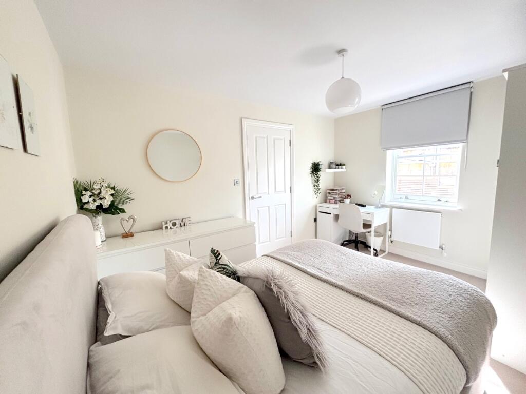 Apartment in Bath, Lansdown - View 5