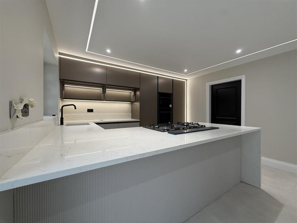 House in Tameside, Cocker Hill - View 3