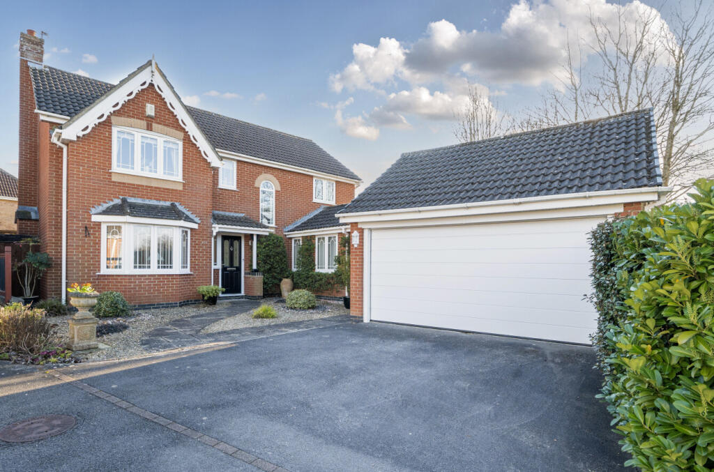 Main image of property: Barkers Mead, Yate, Bristol, South Gloucestershire, BS37