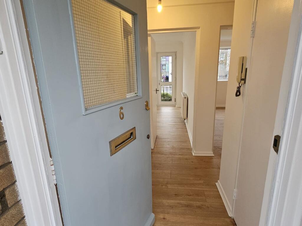 Main image of property: Lower Mortlake Road, Richmond