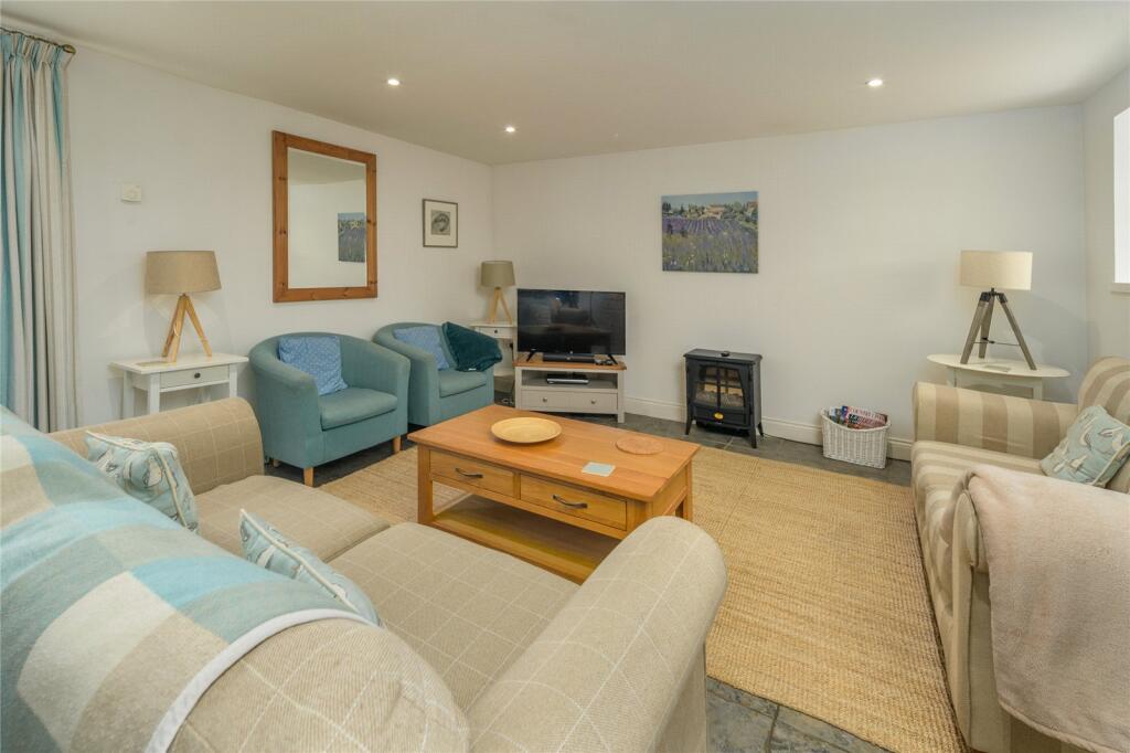 House in Alnwick, Northumberland - View 5