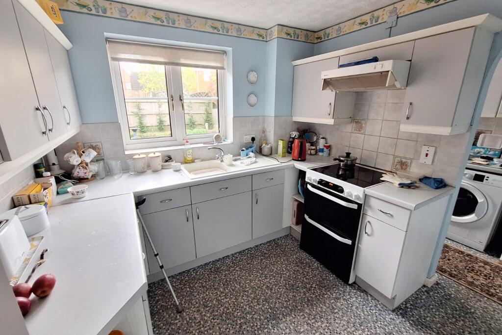 Nicholls Close, Barton-Le-Clay, MK45 4JN photo 4