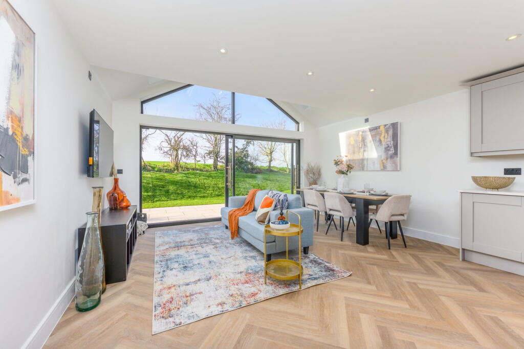 House in Dartford - View 5