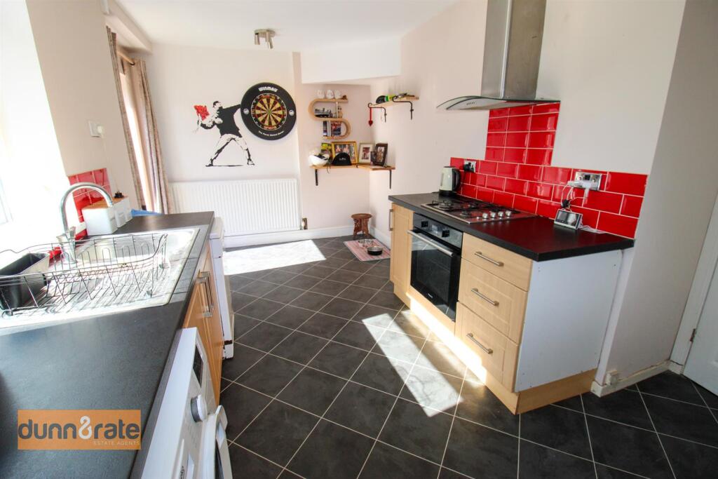 House in Stoke-on-Trent - View 4