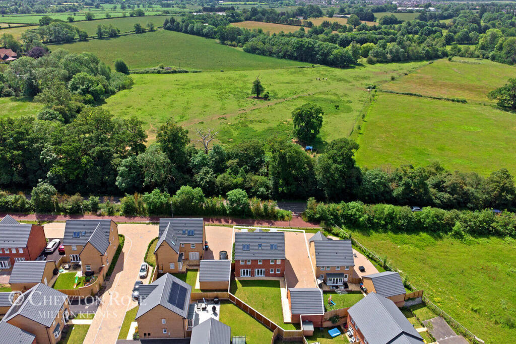 House in Milton Keynes, Eagle Farm, Wavendon - View 2
