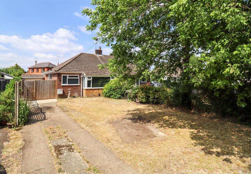Main image of property: Pondtail Close, Fleet
