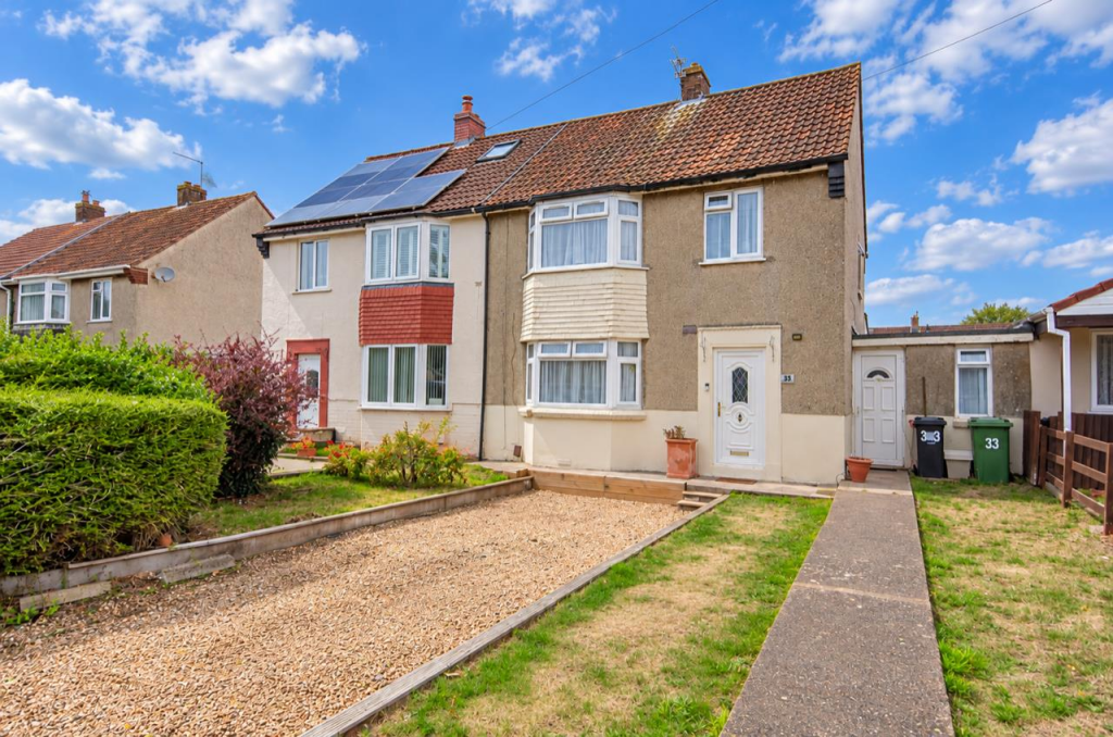 Main image of property: Valley Road, Mangotsfield, Bristol, BS16 9HN