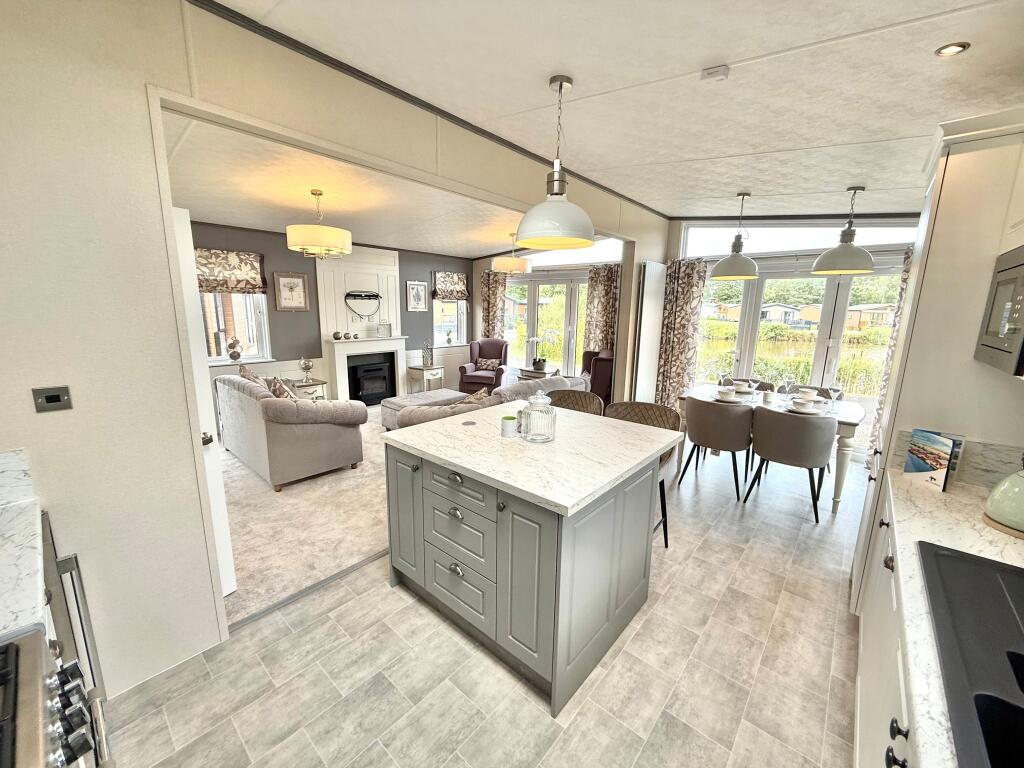 Two Bed Pemberton Glendale (40x22), Oakmere Country Park, Oakmere, Northwich, Cheshire, CW8 2HB photo 4