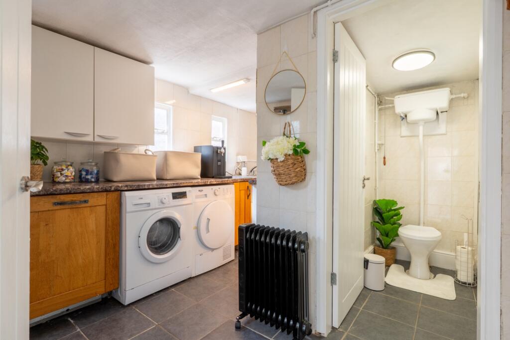 House in Dartford - View 5