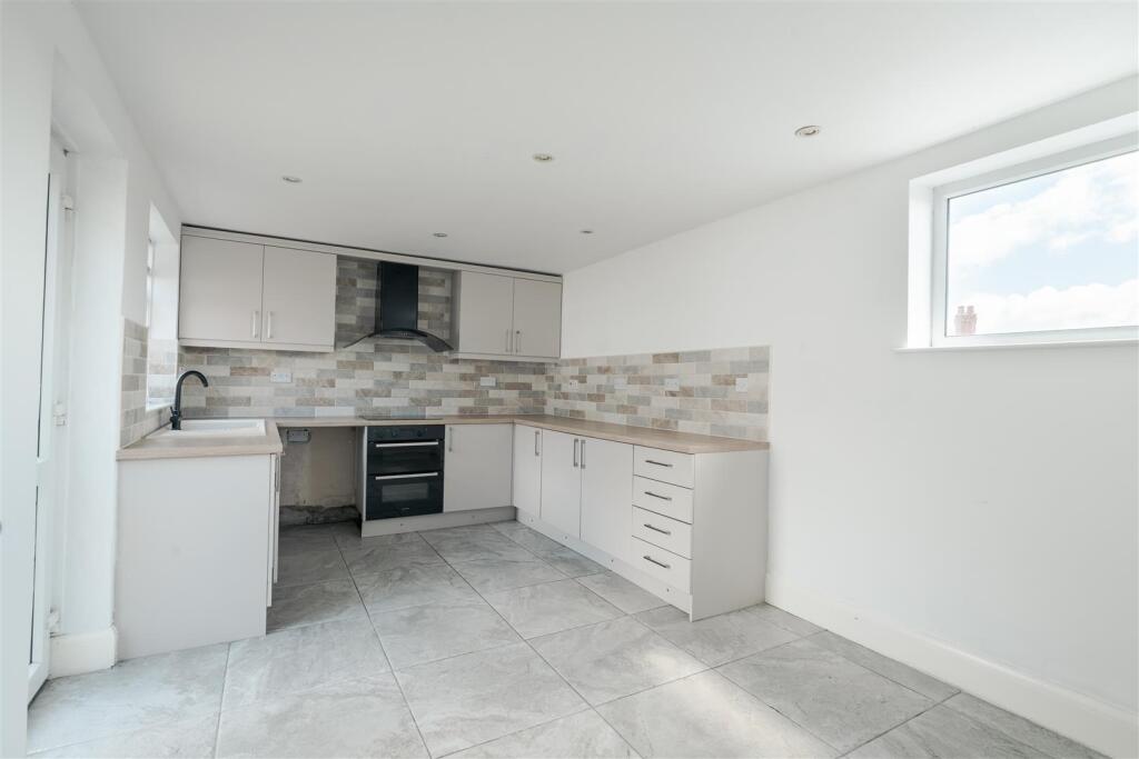 Bristol Street, Walney, Barrow-In-Furness photo 3