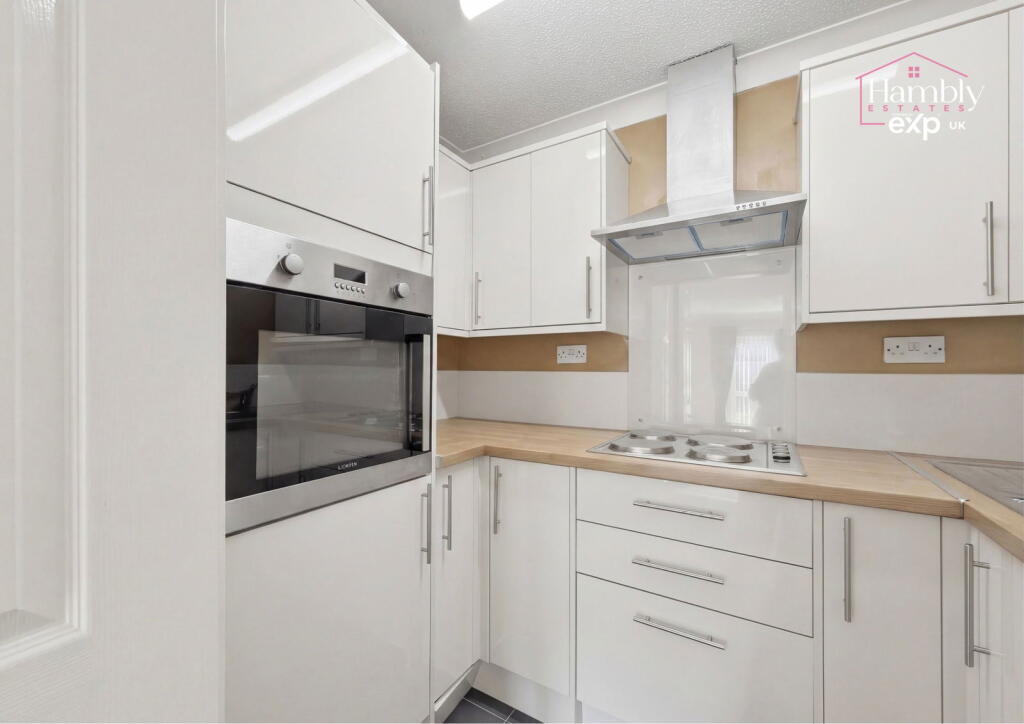 Restway Court, Danescourt Way photo 4
