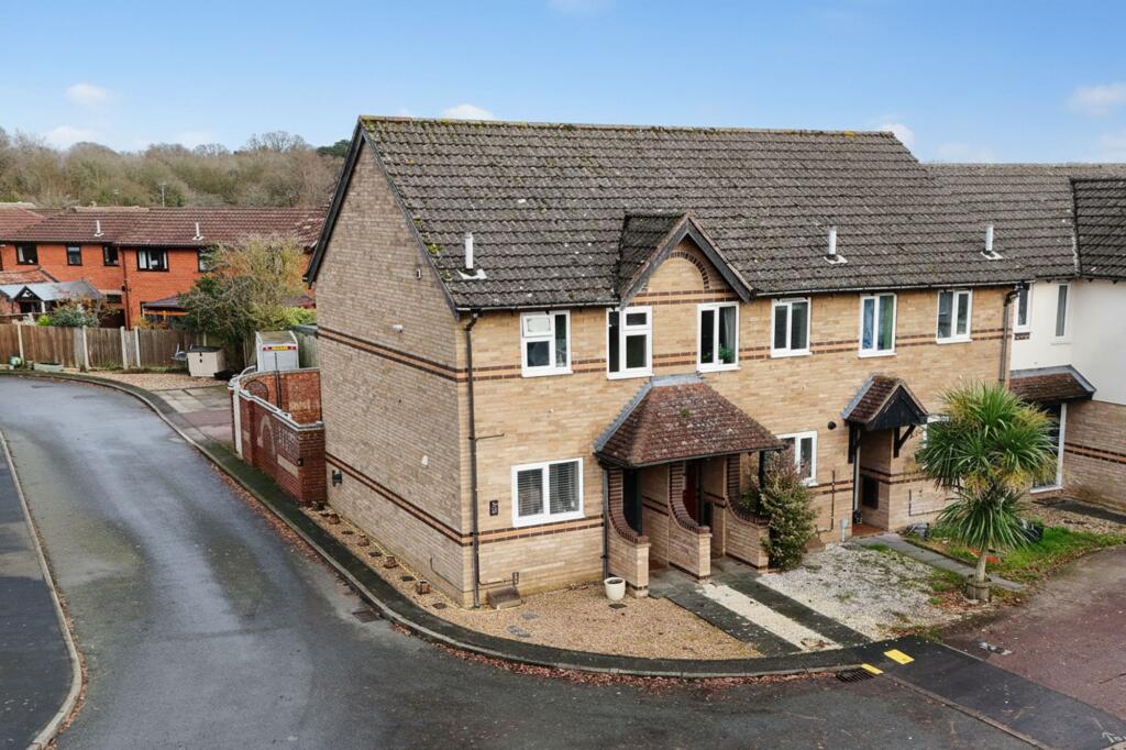 2-bed terraced on John Drewry Close, Framingham Earl, Norwich, £225,000