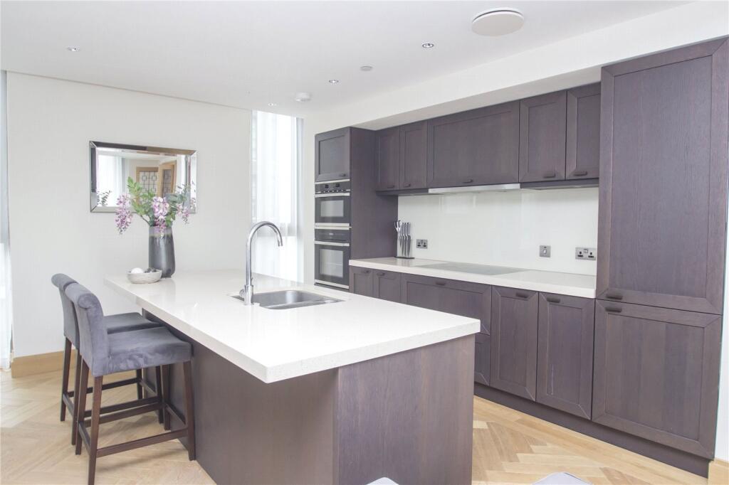 Apartment in London - View 5