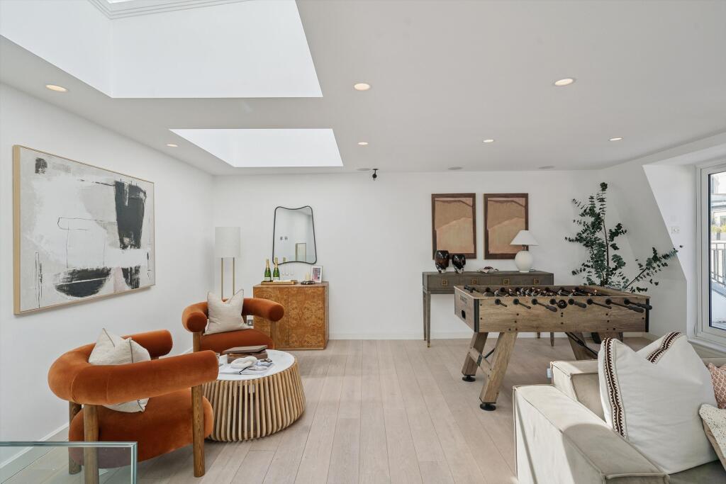 House in London - More