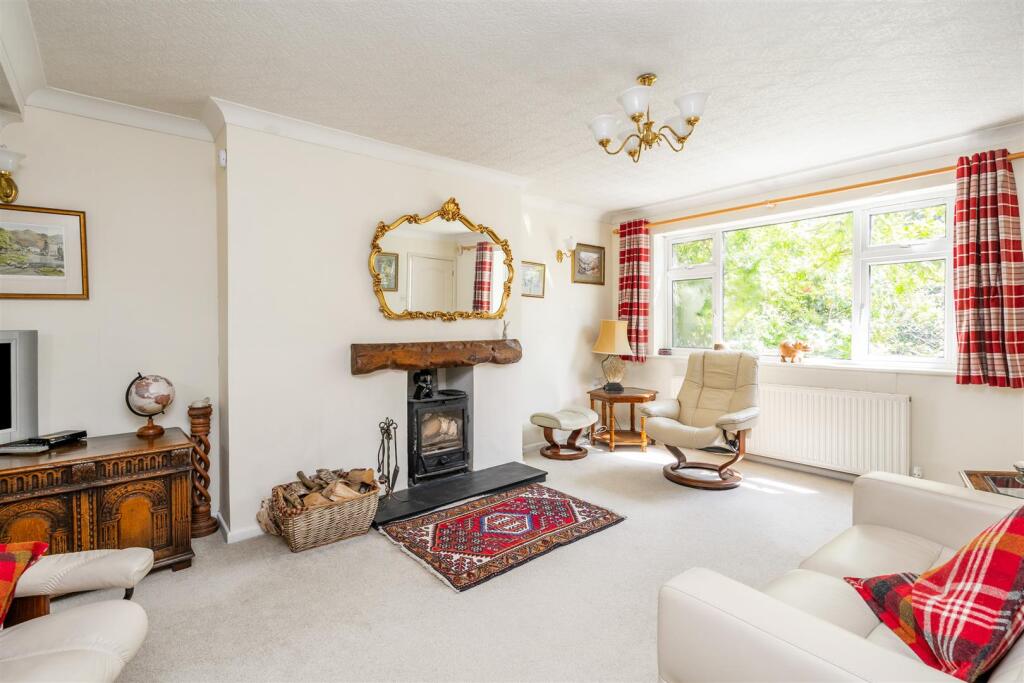 House in Hockley Heath - View 3