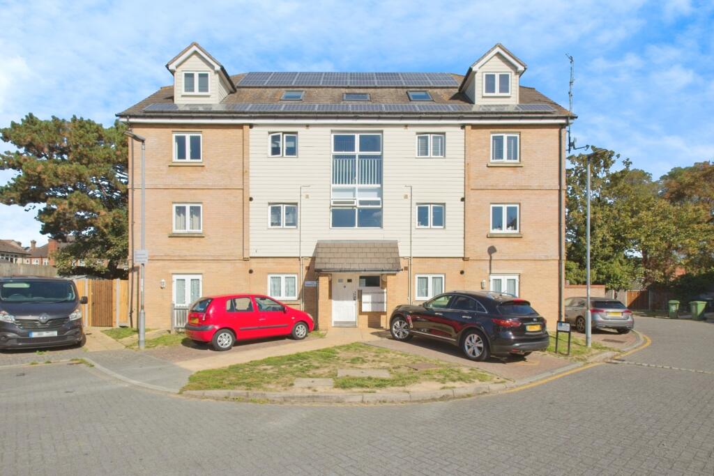 Main image of property: Turnpike Close, Welling, DA16