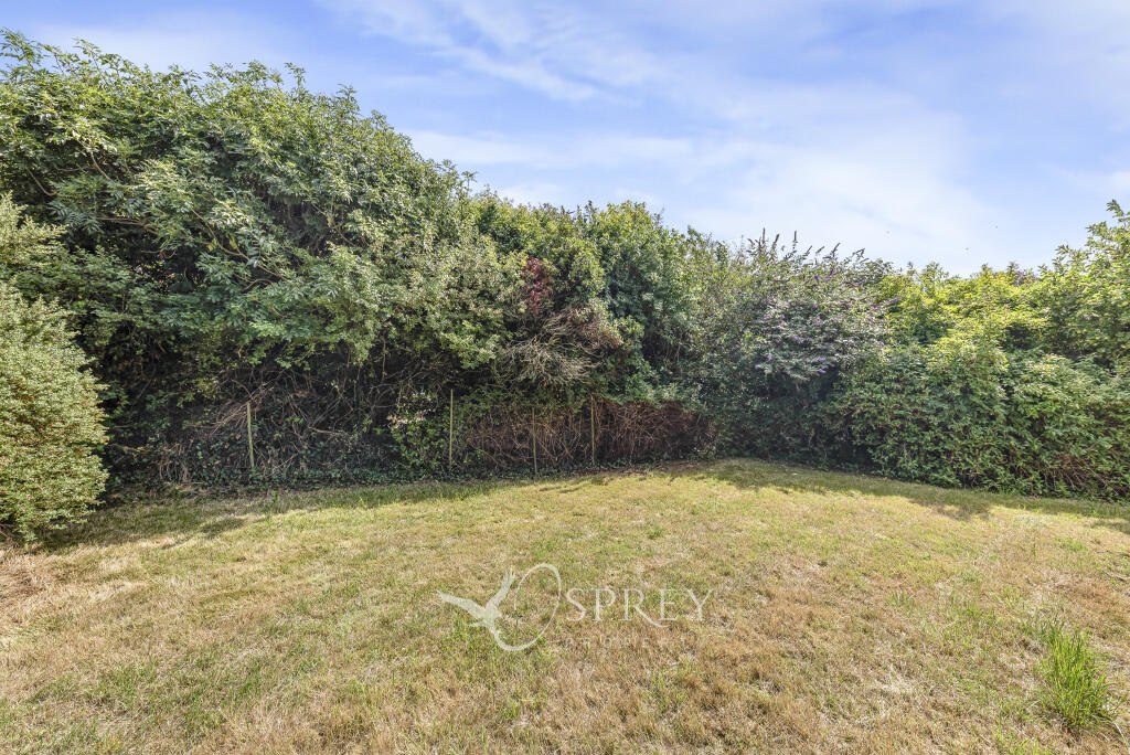St. Marys Close, Woodnewton, Northamptonshire, photo 2