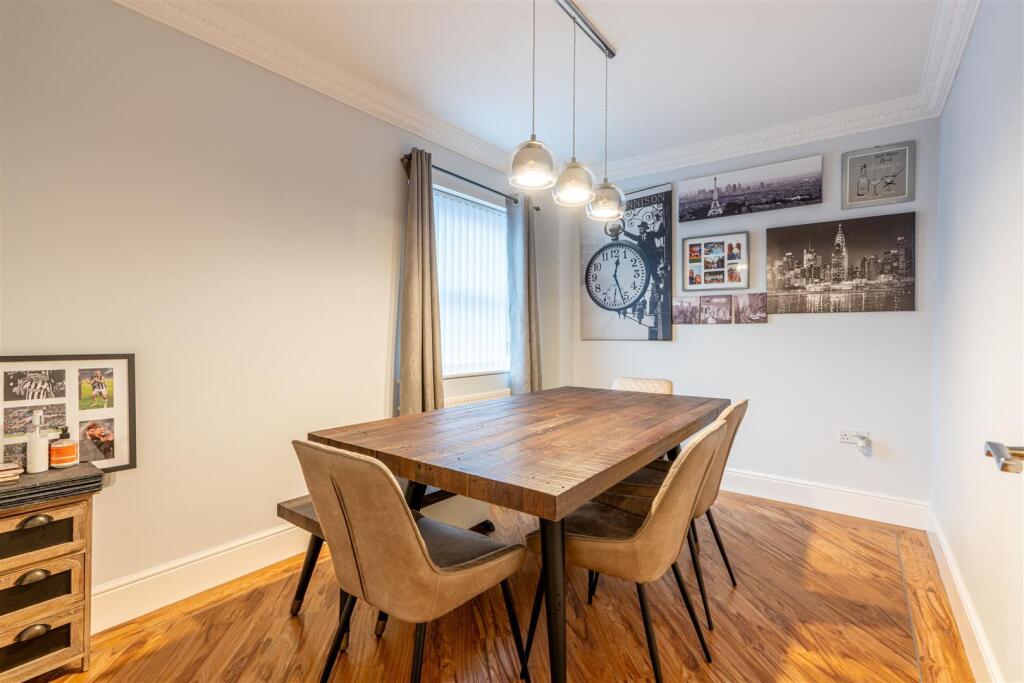 House in Newcastle upon Tyne, North Gosforth - View 4