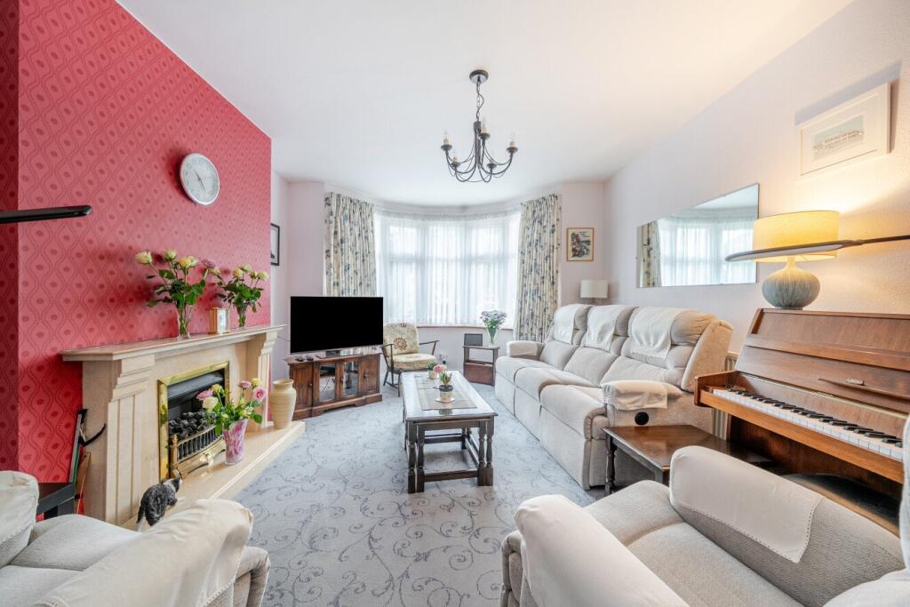 House in Bromley - View 2