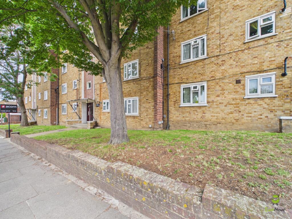 Main image of property: Openshaw Road, London, London, SE2