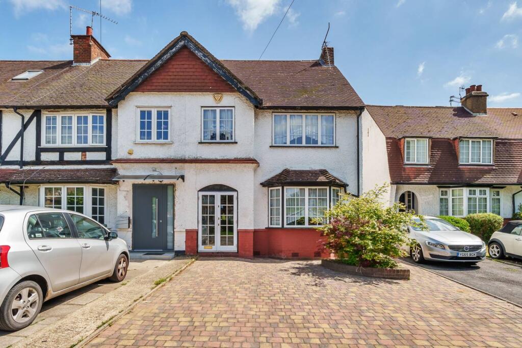 Main image of property: Kenton Lane, Harrow Weald, Harrow, HA3