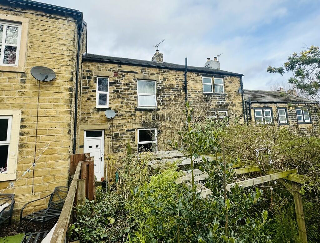 Main image of property: Gable End Terrace, Pudsey