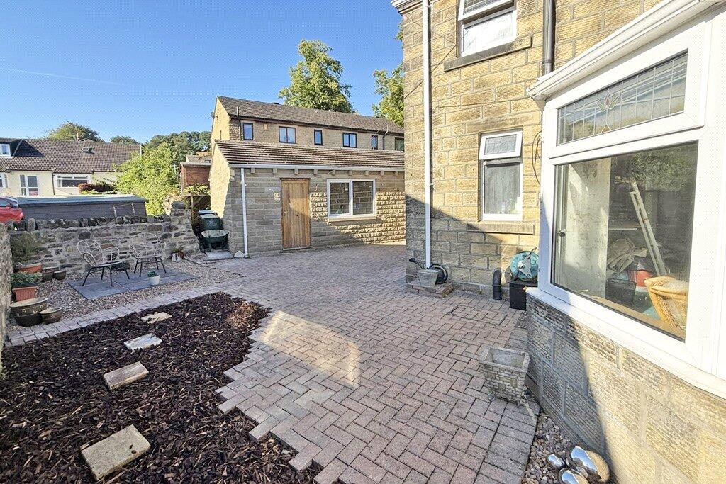 The Shroggs Lodge, Skipton Road, Steeton, BD20 6PD photo 3