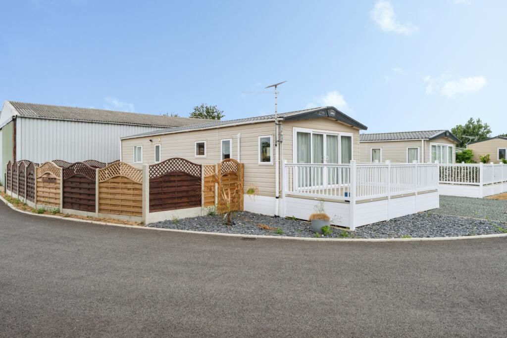 Main image of property: RIVERSIDE BANK, Littleport, Ely, Cambridgeshire, CB6