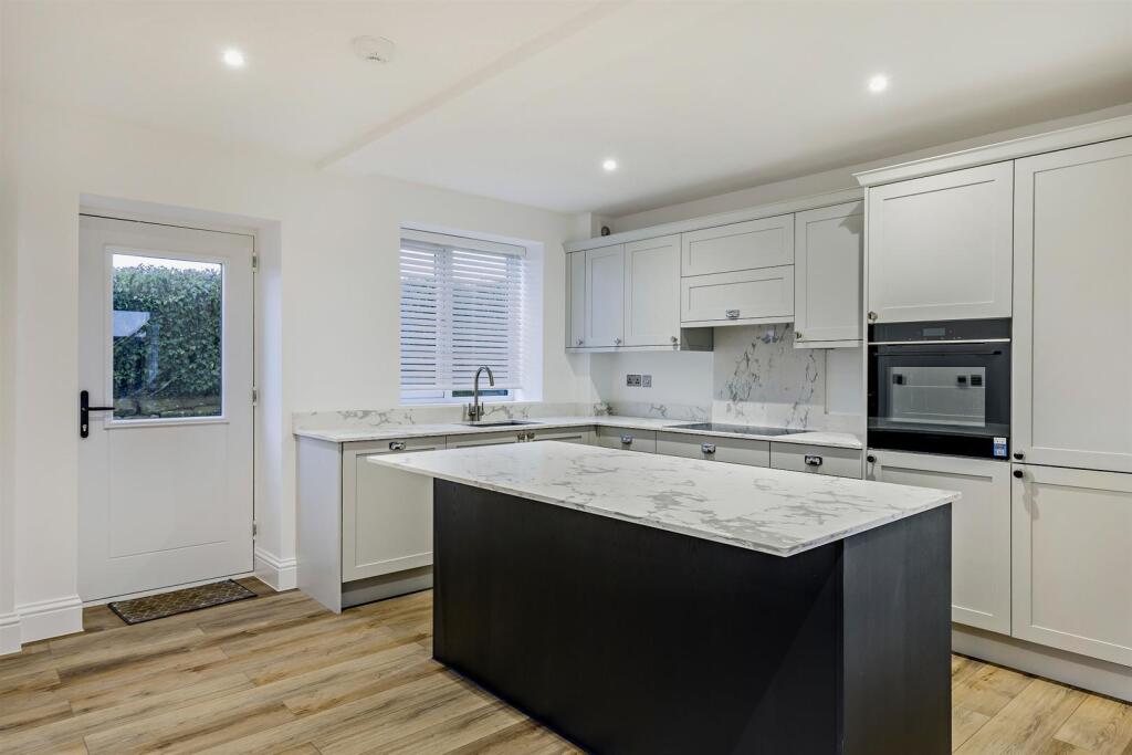 Waterloo Lane, Kingswood, Frodsham photo 4