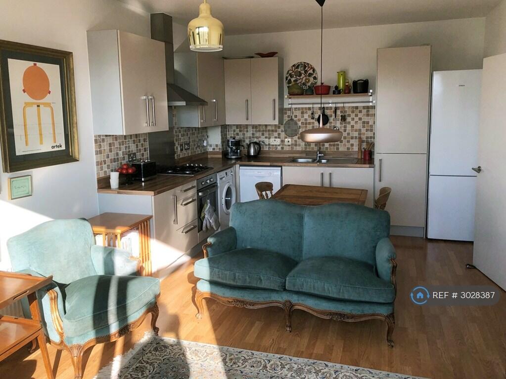 Apartment in London - View 3