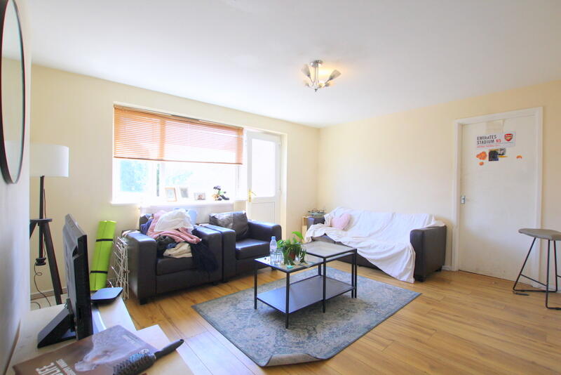 Apartment in Twickenham - View 5