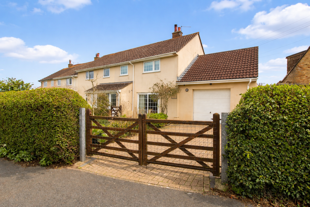Main image of property: Mendip Road, Portishead, Bristol, BS20 6DG