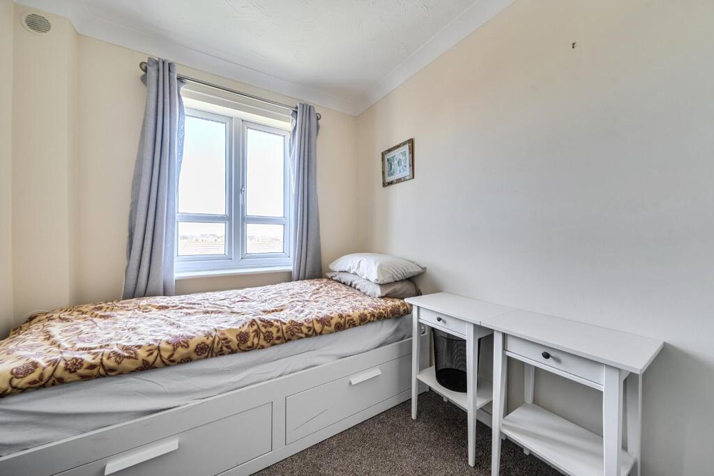 Apartment in Portsmouth, Buckland - View 4