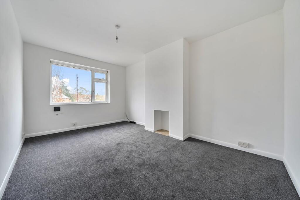 Apartment in Eastleigh, Hamble-le-Rice - View 2