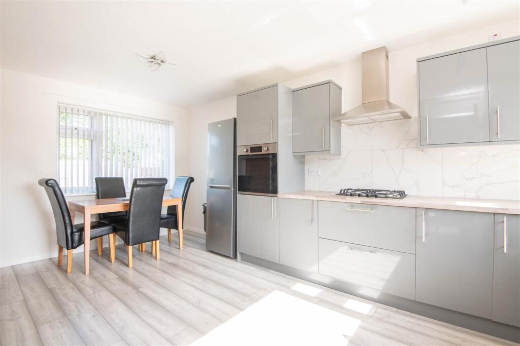 House in South Ribble, Moss Side - View 3