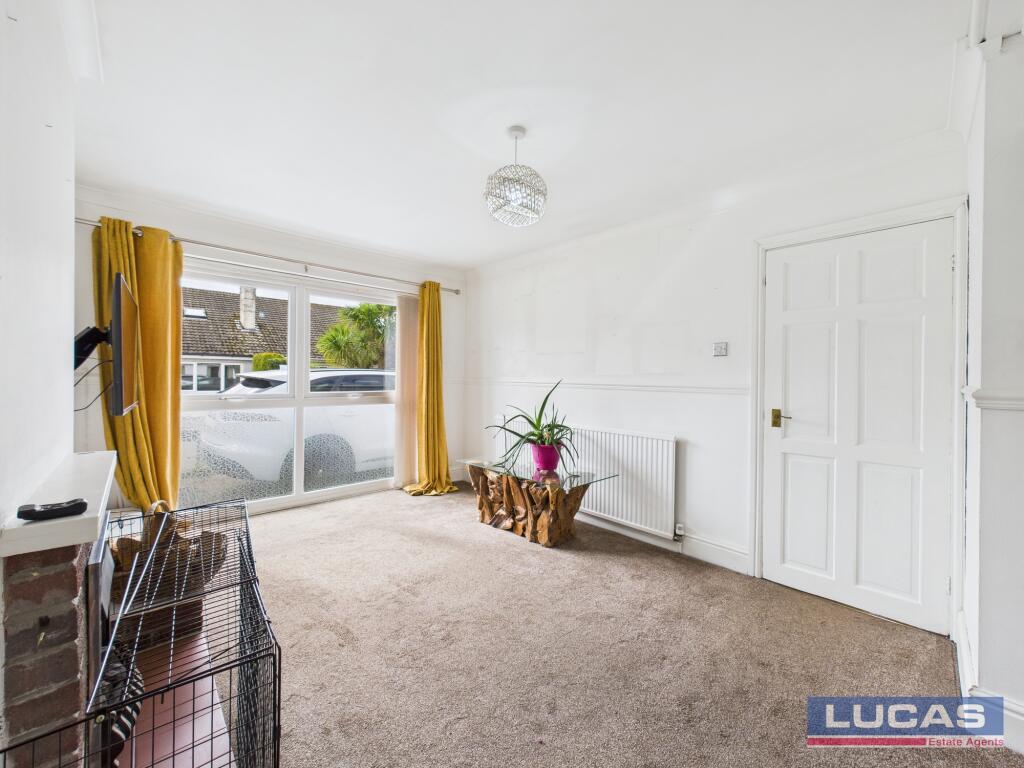 81 Penlon, Menai Bridge, Gwynedd LL59 5NE photo 4