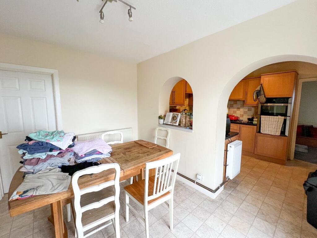 22 Somerset View, Ogmore By Sea, Vale Of Glamorgan CF32 OPP photo 5