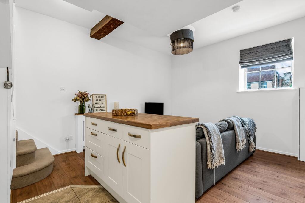 House in Ware, Kings Hill - View 5