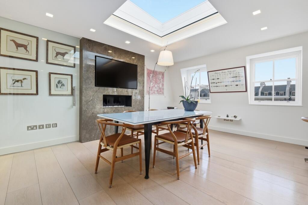 Main image of property: Hyde Park Square Short Let, London W2