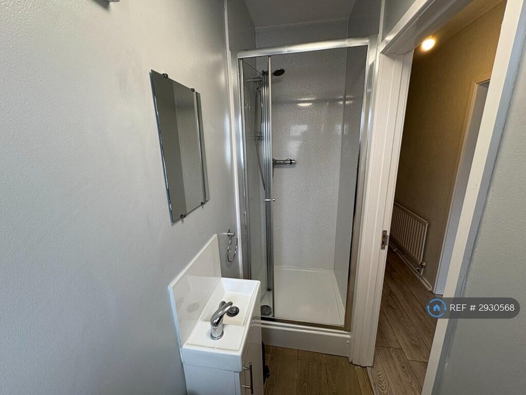 4 bedroom terraced house for rent