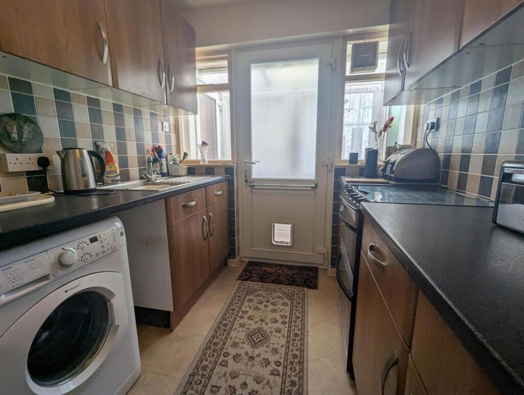 Whitecross Avenue, Shanklin - View 5