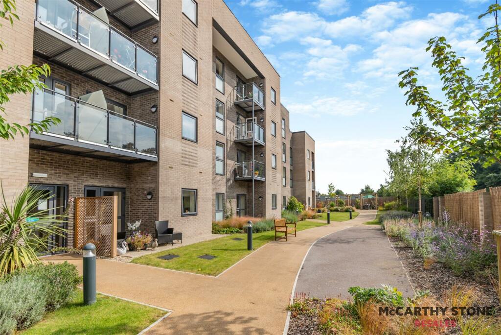 Gilbert Place, Lowry Way, Swindon, WIltshire, SN3 1FX photo 4