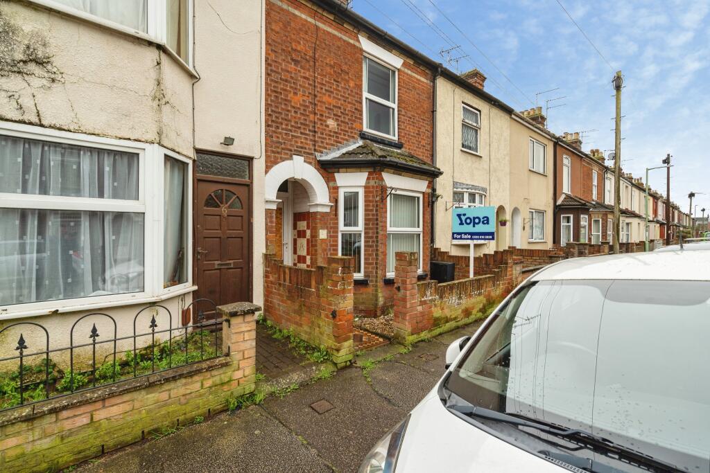 3-bed terraced on Worthing Road, Lowestoft, NR32, £140,000
