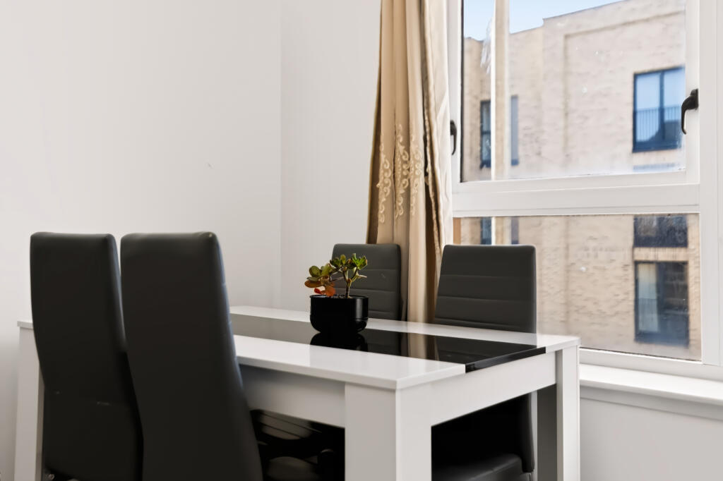 Apartment in Glasgow - View 4