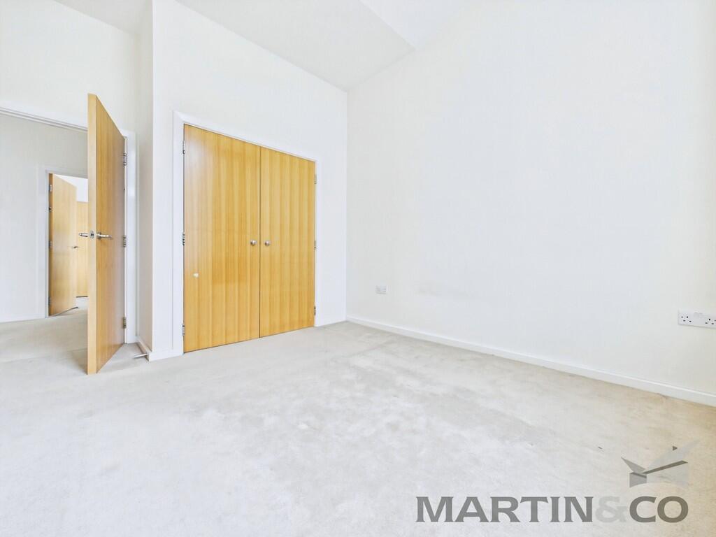 St Georges Walk, Gosport - View 4