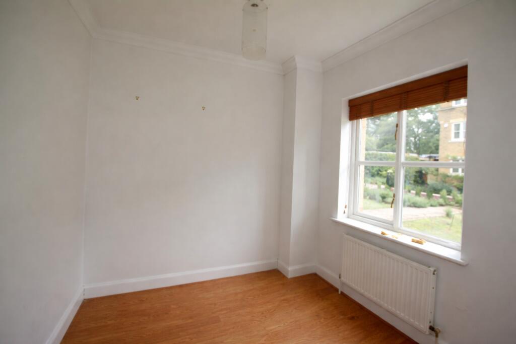 House in Horsham, Warnham - More
